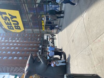 Union square Best Buy plagued with protestors accusing it of undermining workers